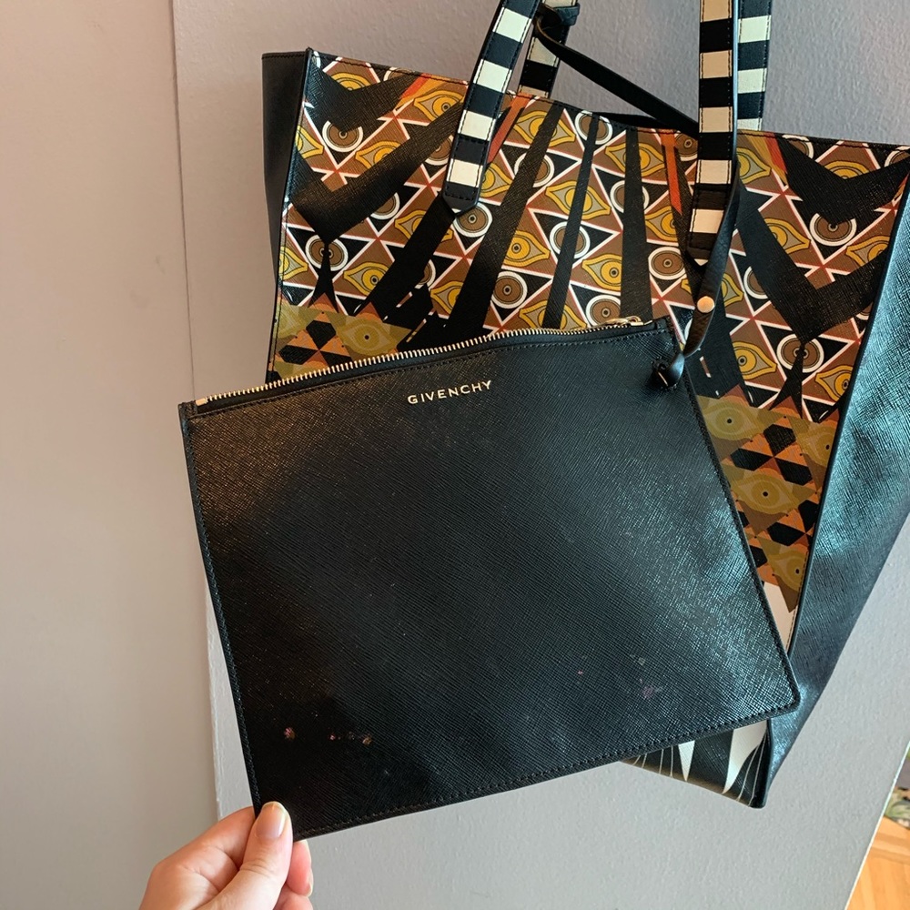 Givenchy Patterned Tote - Picture 2 of 11